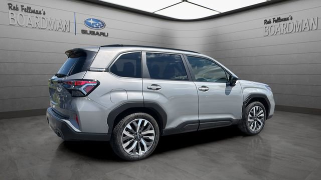 Used 2025 Subaru Forester Touring AWD/4WD image 4