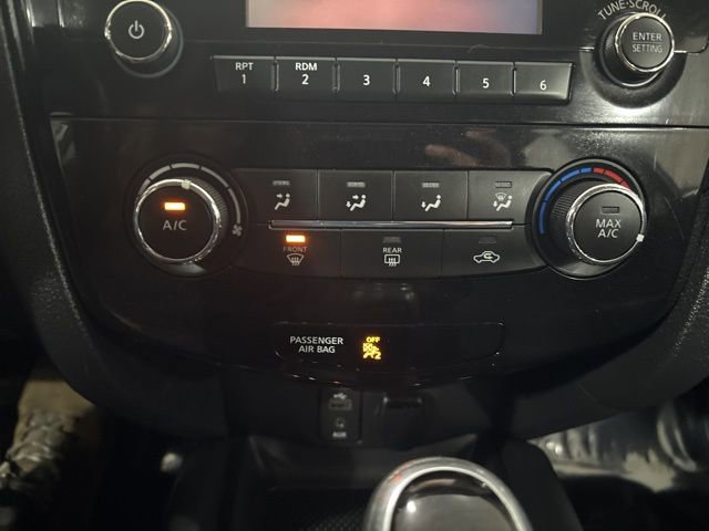 Used 2017 Nissan Rogue S image 23