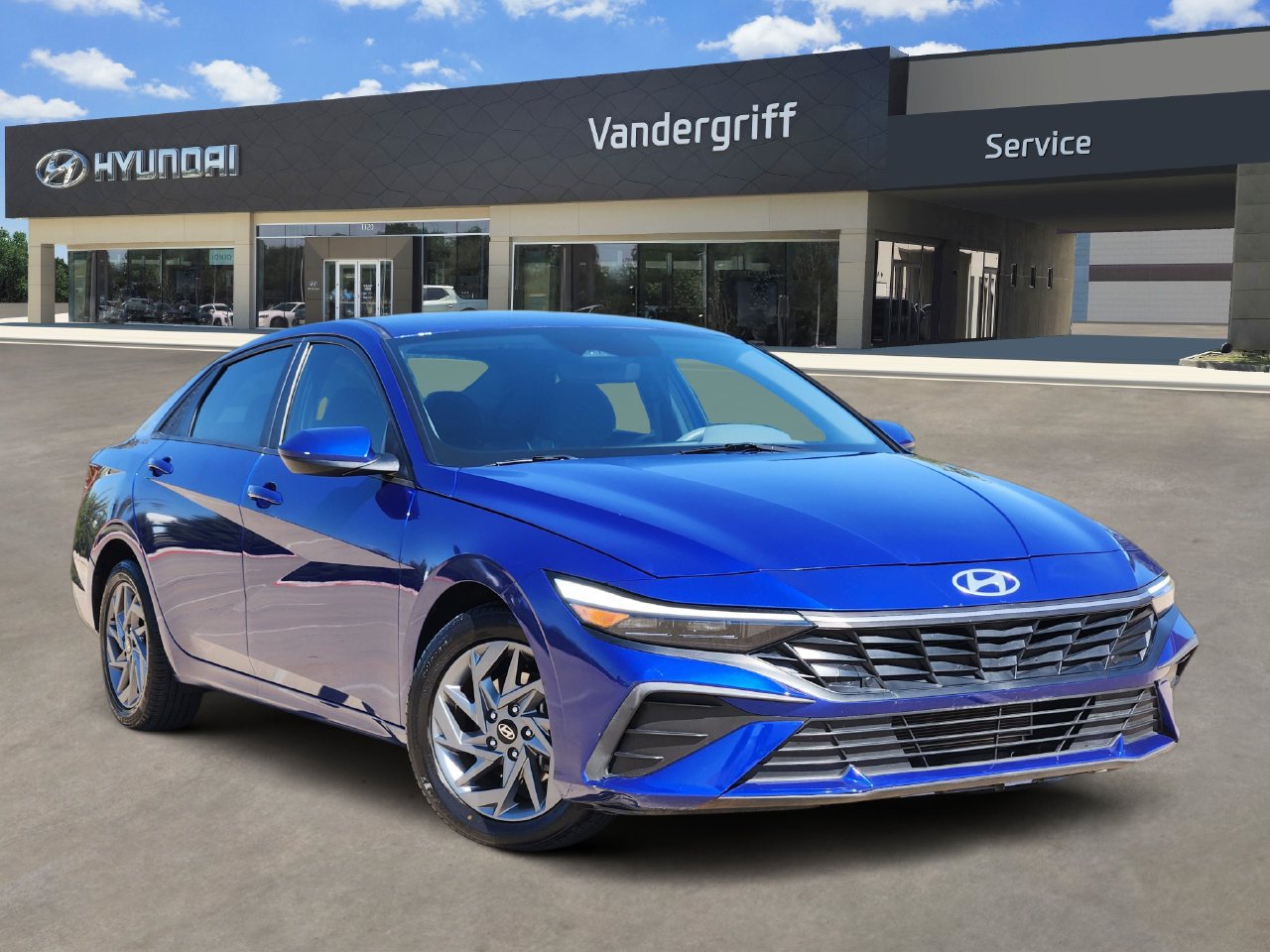 Used 2024 Hyundai Elantra SEL FWD image 1
