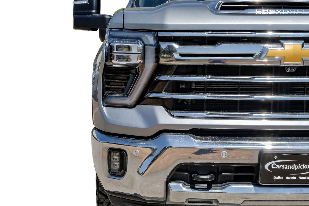 Used 2024 Chevrolet Silverado 2500 LTZ w/ LTZ Convenience Package image 52