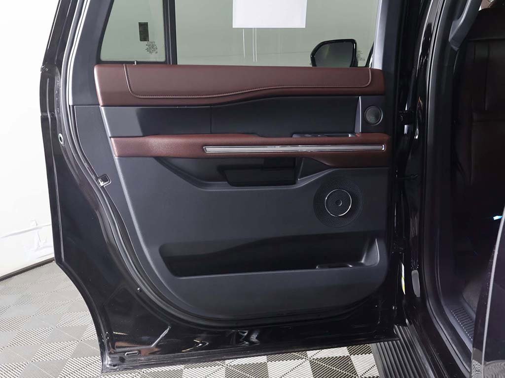 Used 2024 Ford Expedition Max Limited image 29