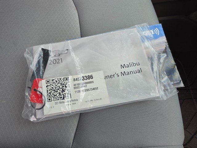 Used 2021 Chevrolet Malibu LT FWD image 15