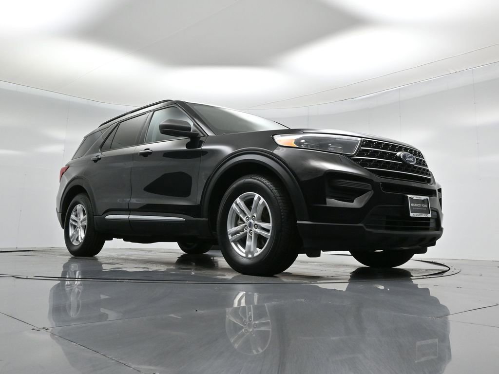 Certified 2022 Ford Explorer XLT image 49