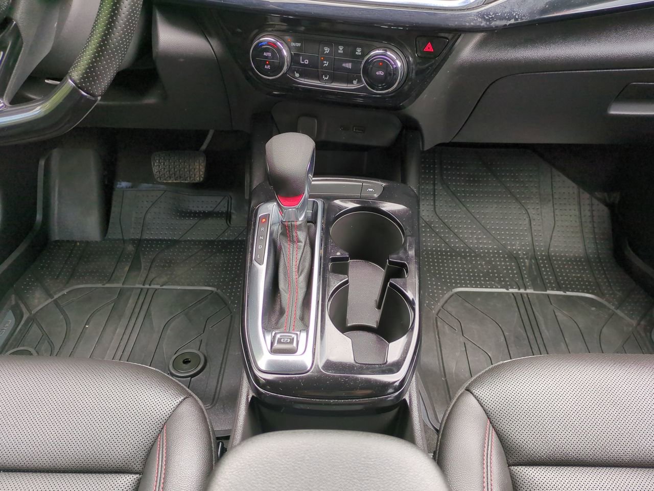 Used 2026 Chevrolet Trax RS w/ Driver Confidence Package FWD image 19