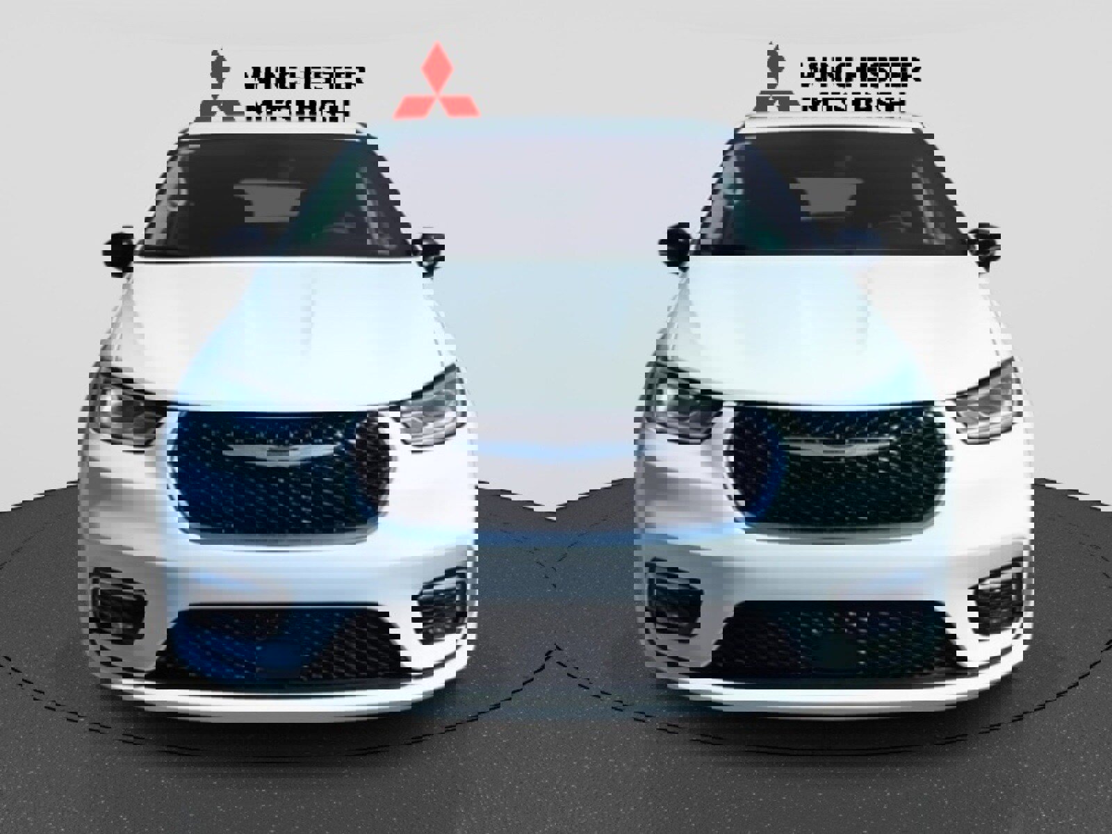 Used 2024 Chrysler Pacifica Select image 2