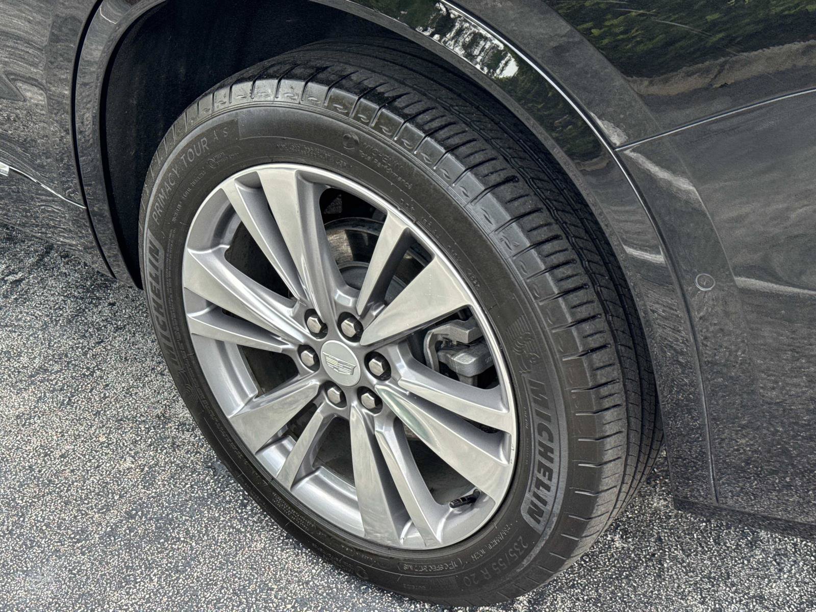 Certified 2024 Cadillac XT6 Premium Luxury w/ Technology Package FWD image 12
