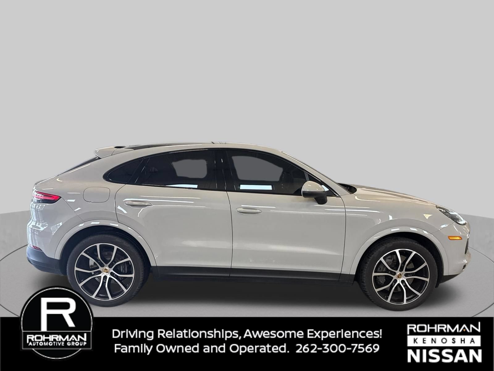 Used 2022 Porsche Cayenne Platinum Edition AWD/4WD image 6