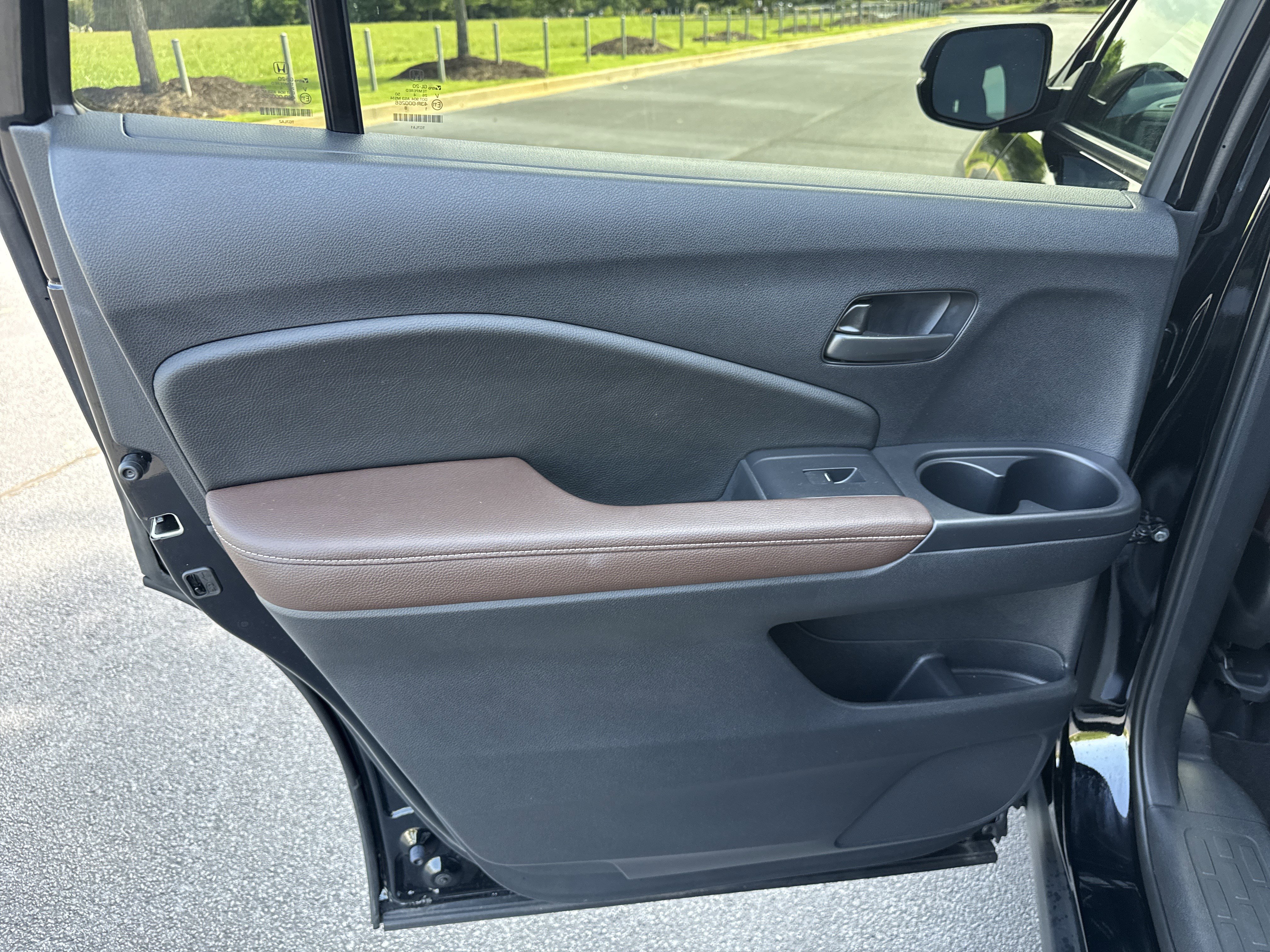 Used 2025 Honda Passport EX-L image 29