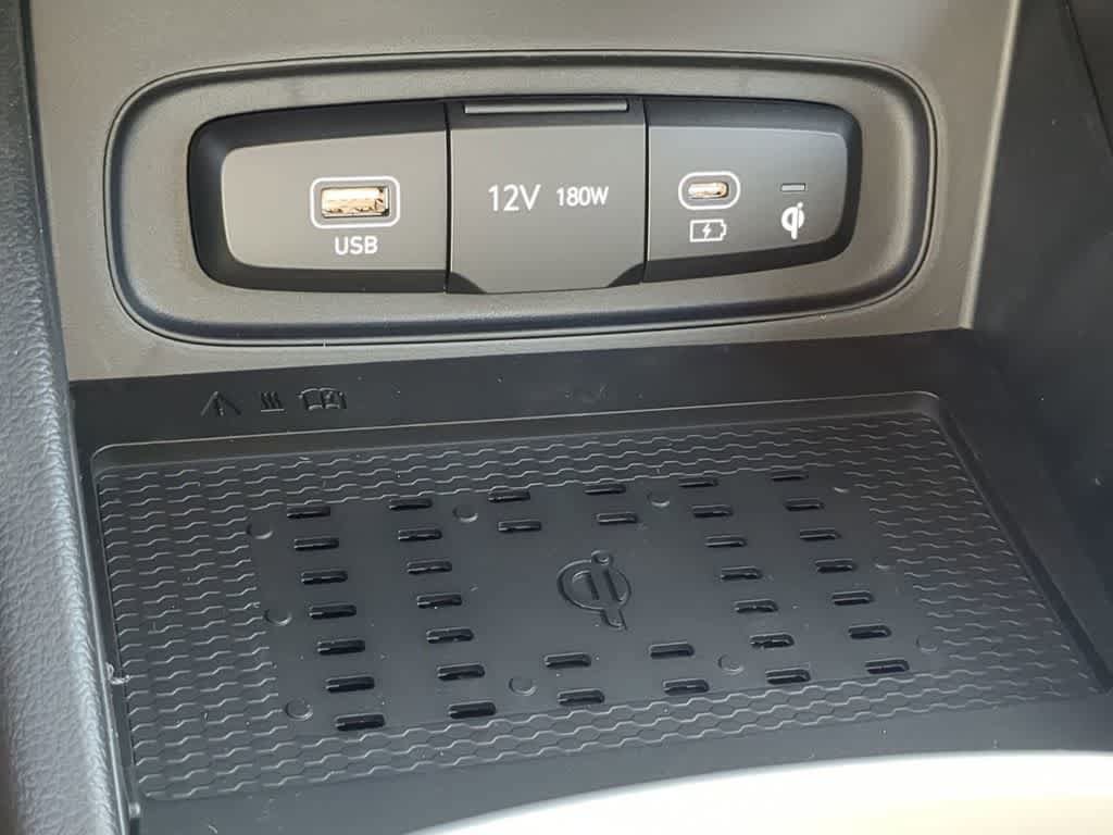New 2026 Hyundai Venue SEL FWD image 31
