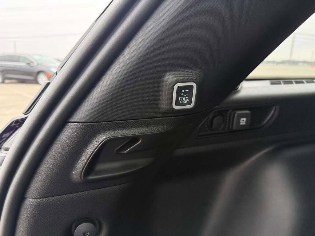 New 2026 Jeep Grand Cherokee Altitude image 21