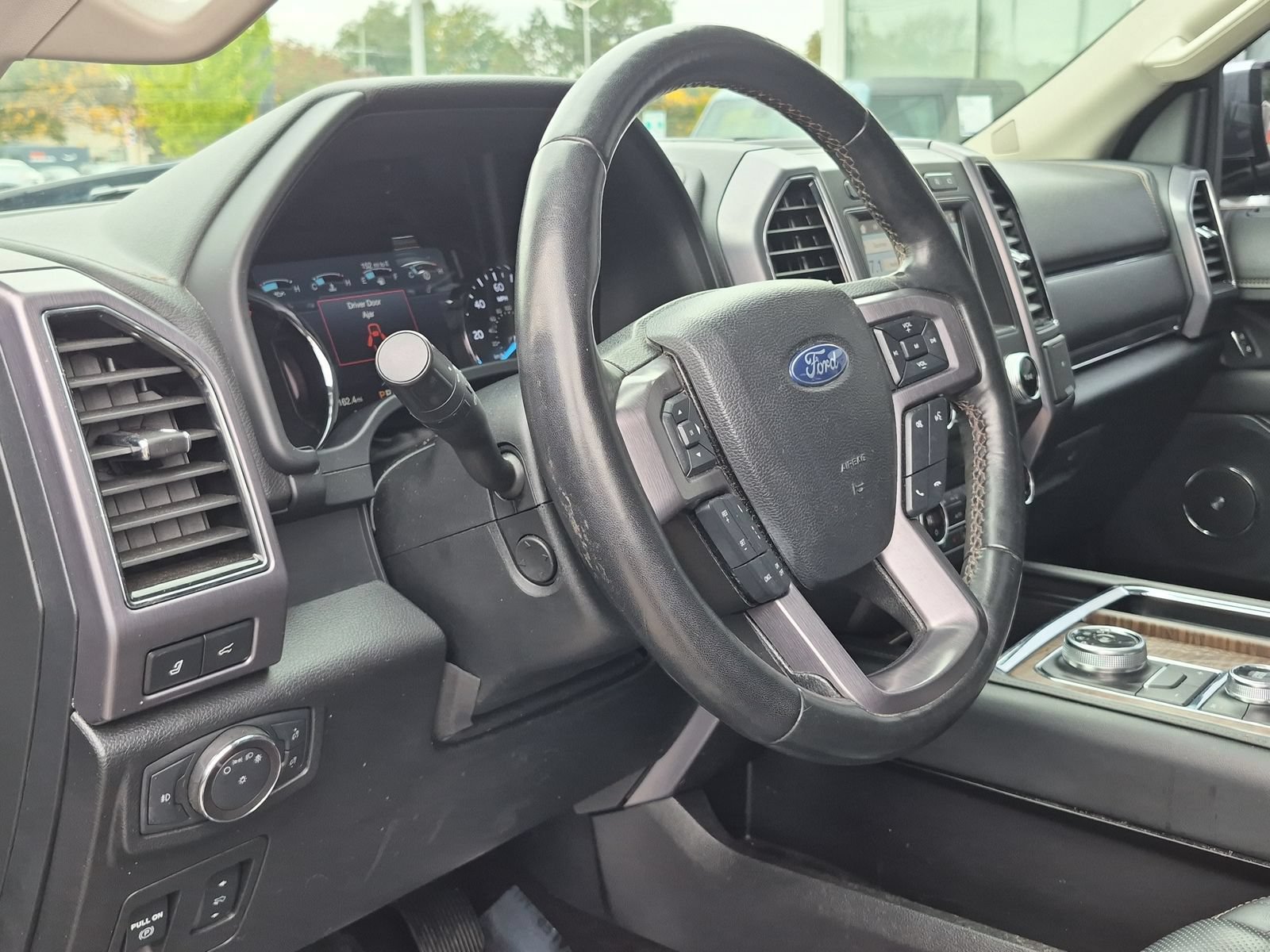Used 2019 Ford Expedition Max Platinum AWD/4WD image 11