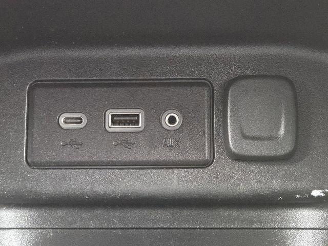 Used 2021 Chevrolet Equinox LS w/ LS Convenience Package image 6