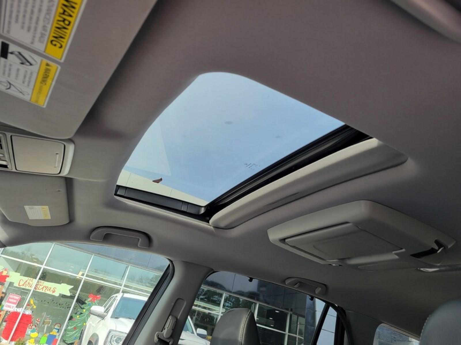 Used 2021 Honda Pilot Touring image 23