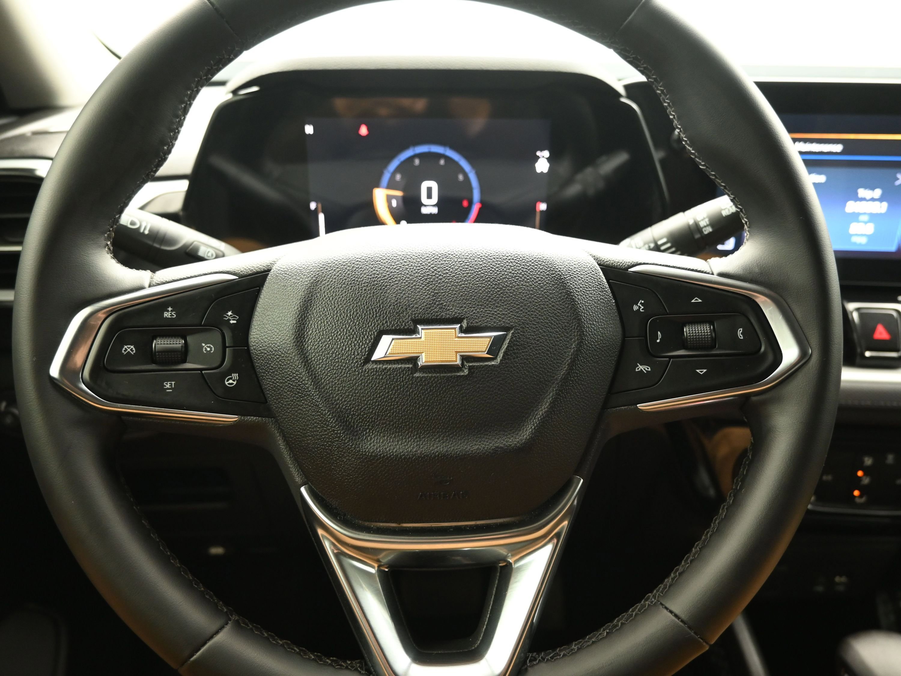 Used 2024 Chevrolet TrailBlazer LT w/ LT Cold Weather Package image 13