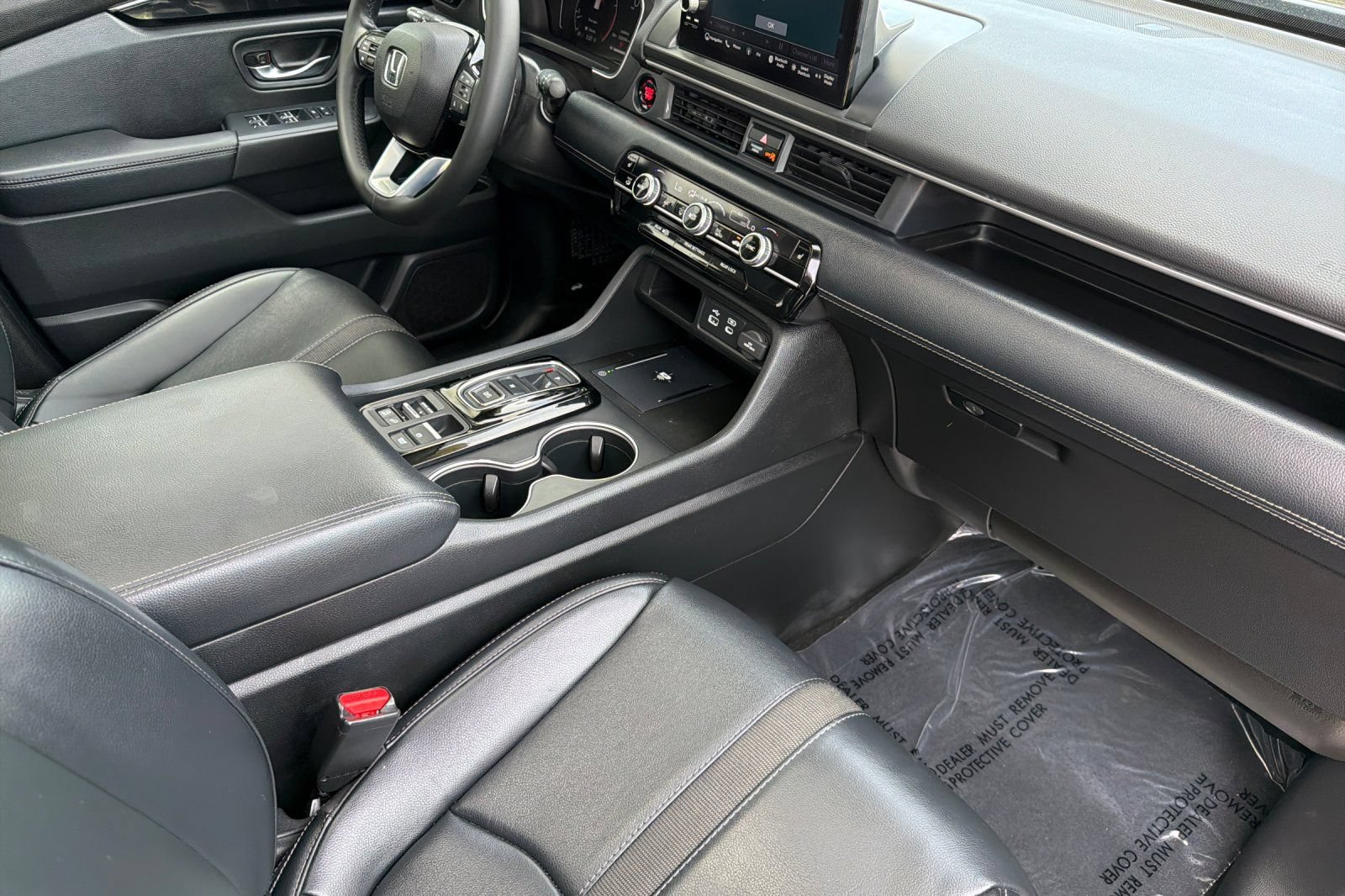 Certified 2025 Honda Pilot Touring image 15