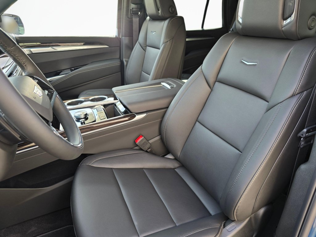 New 2026 Cadillac Escalade 4WD image 32