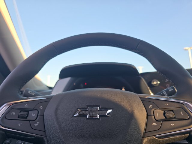 New 2026 Chevrolet Trax ACTIV w/ Sunroof Package FWD image 24