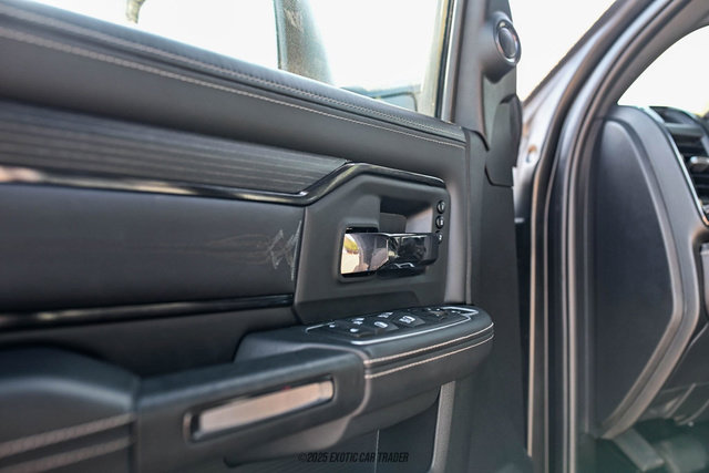 Used 2024 RAM 5500 4x4 Crew Cab image 25