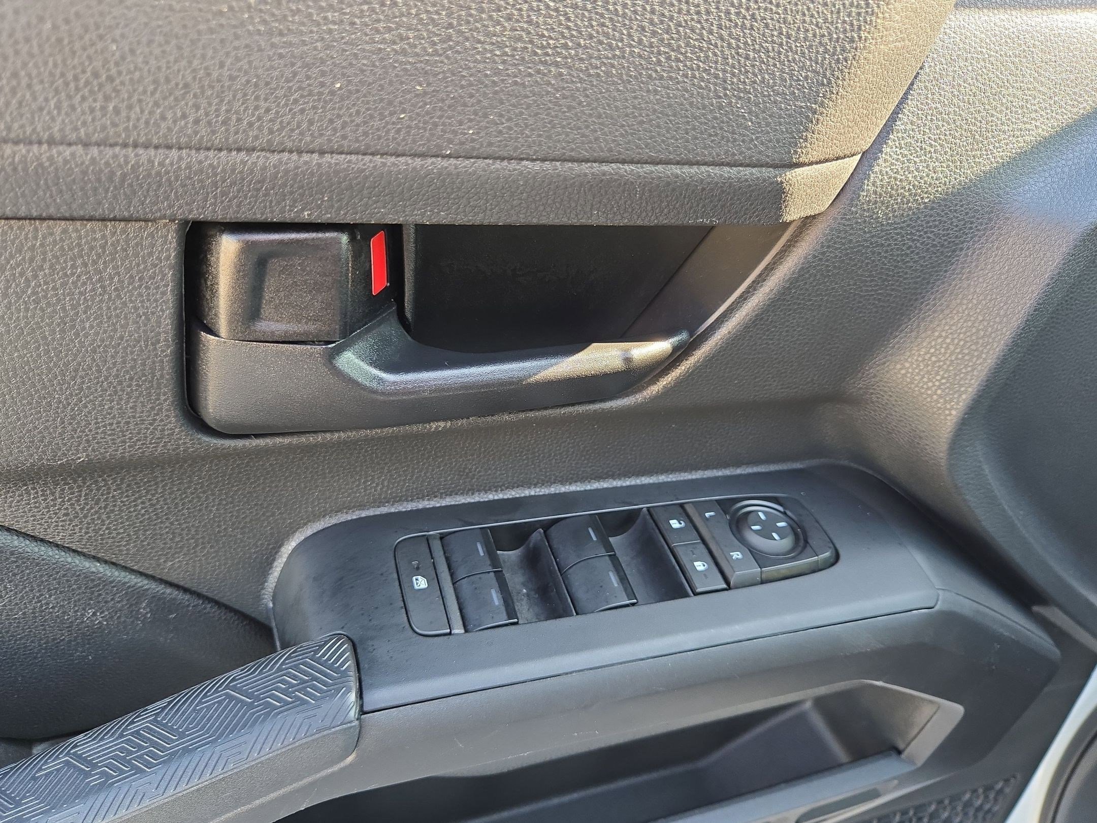 Used 2024 Toyota Tacoma SR5 image 12