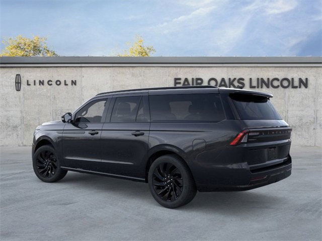 New 2025 Lincoln Navigator L Reserve w/ Jet Appearance Package image 4