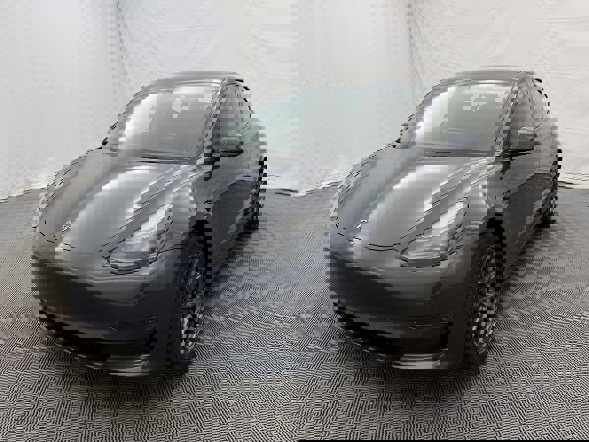 Used 2022 Tesla Model 3 Long Range image 2