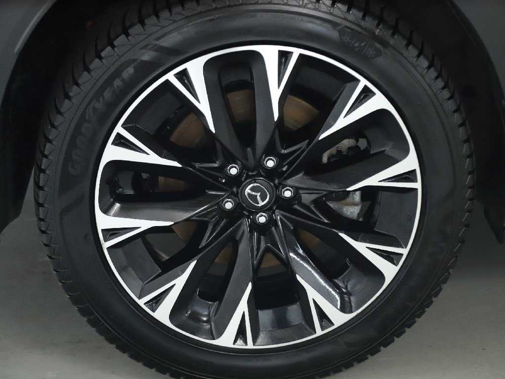 Certified 2024 MAZDA CX-90 Plug-In Hybrid w/ Premium Plus AWD/4WD image 13