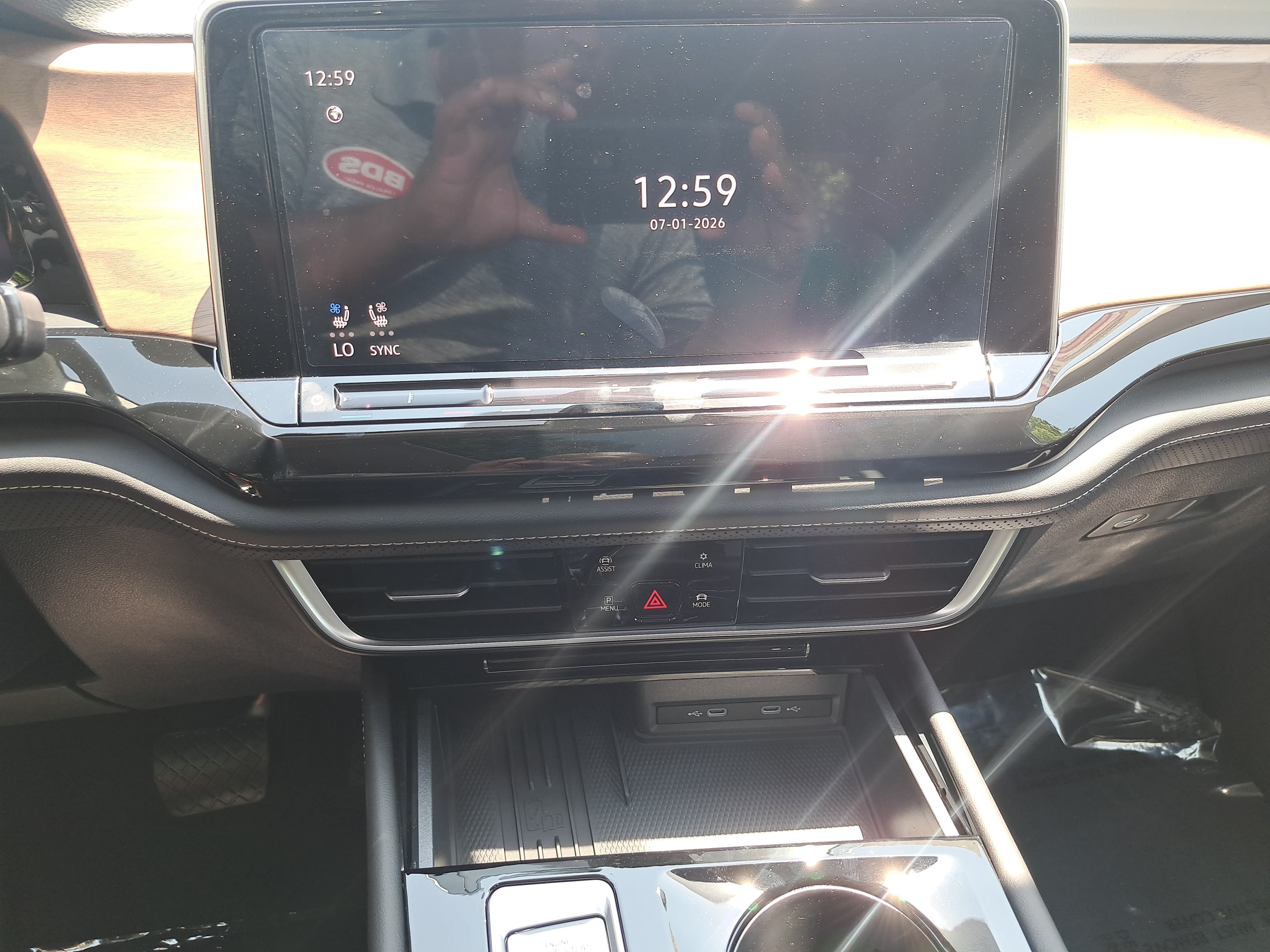 New 2026 Volkswagen Atlas SE FWD image 21