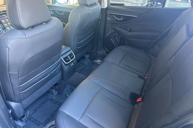 Used 2025 Subaru Outback Limited AWD/4WD image 12