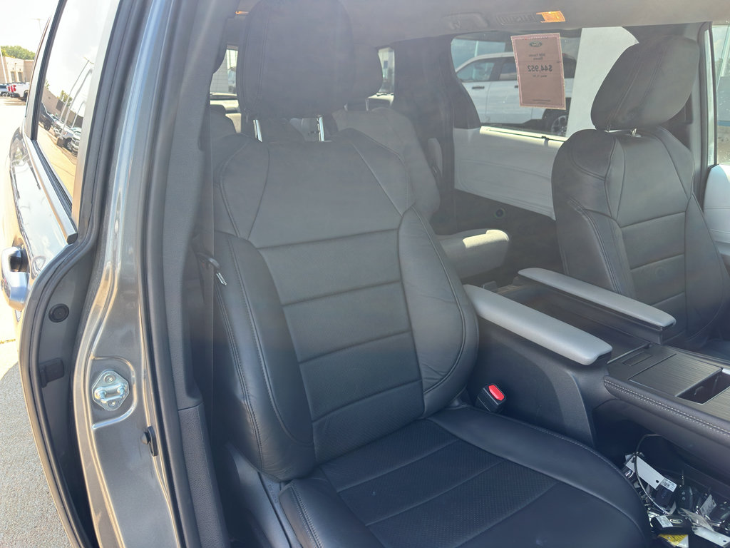 Used 2026 Toyota Sienna LE AWD/4WD image 29