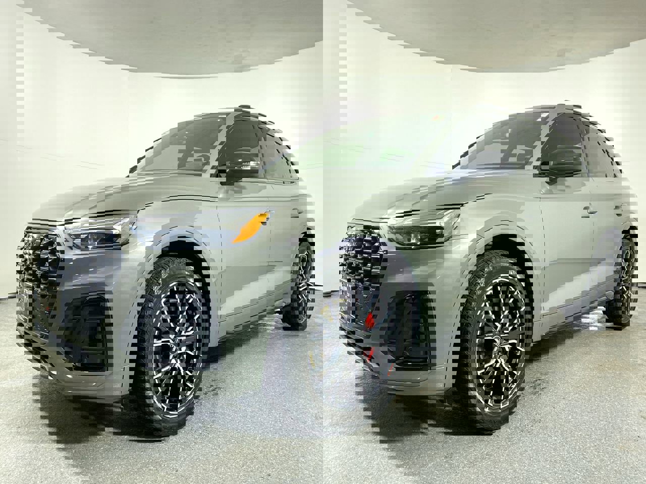 Used 2023 Audi SQ5 Premium Plus w/ Premium Plus Package image 24