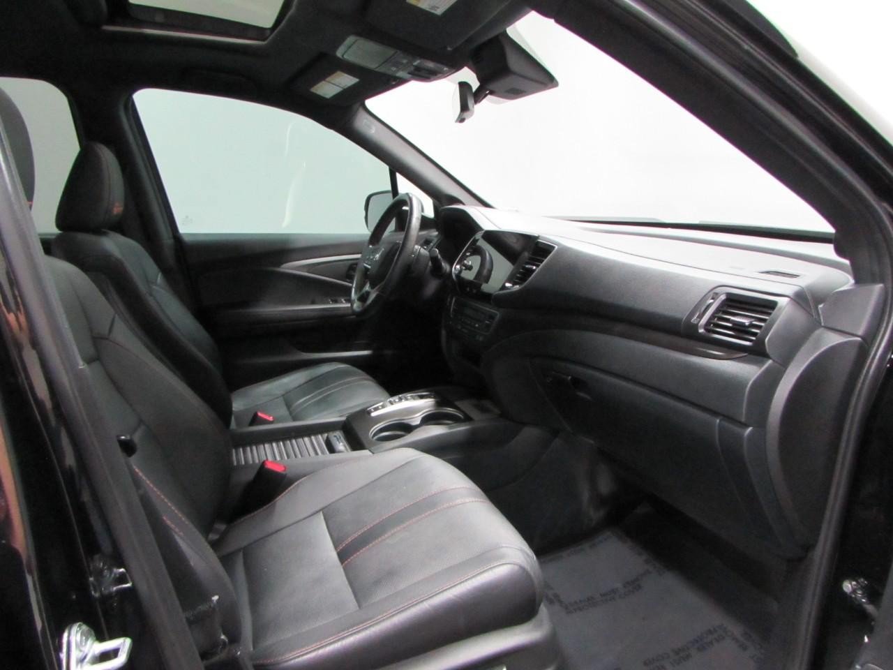 Used 2023 Honda Passport TrailSport image 17