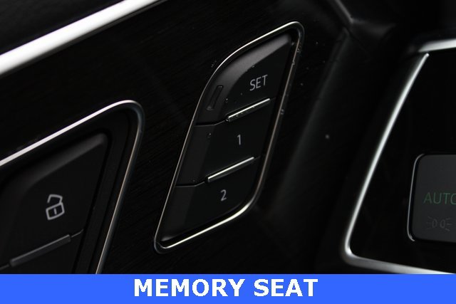 New 2025 Audi Q8 Premium image 5