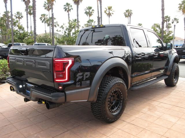 Used 2019 Ford F150 Raptor w/ Equipment Group 802A Luxury image 4