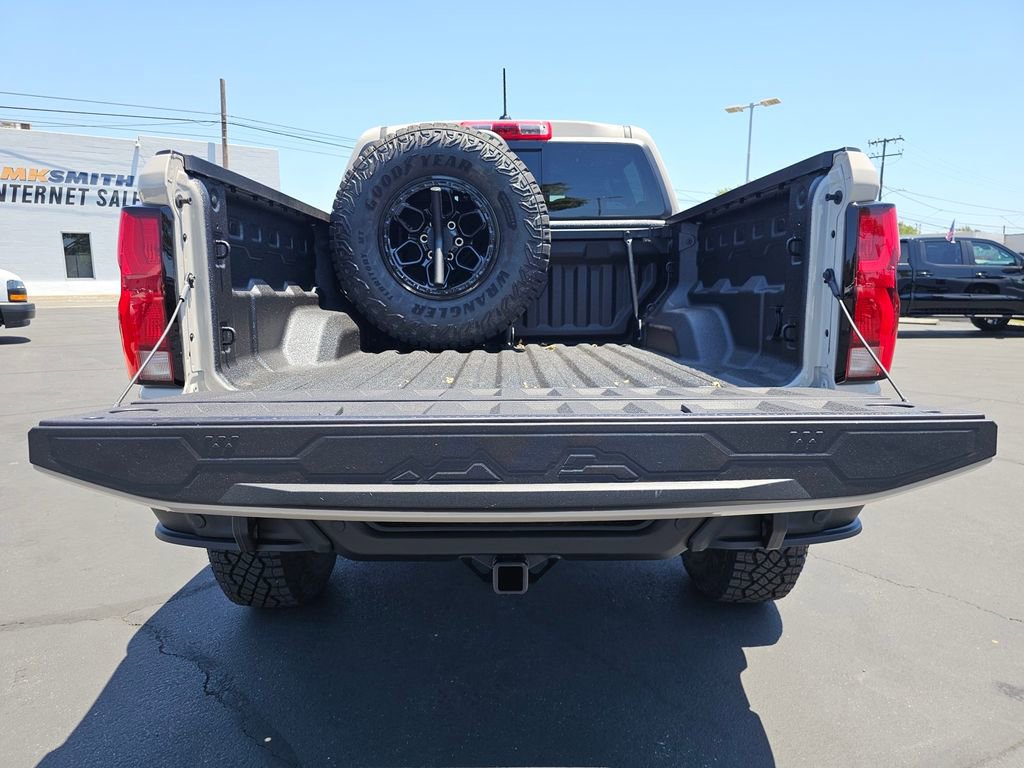 New 2026 Chevrolet Colorado ZR2 w/ ZR2 Bison Edition AWD/4WD image 12