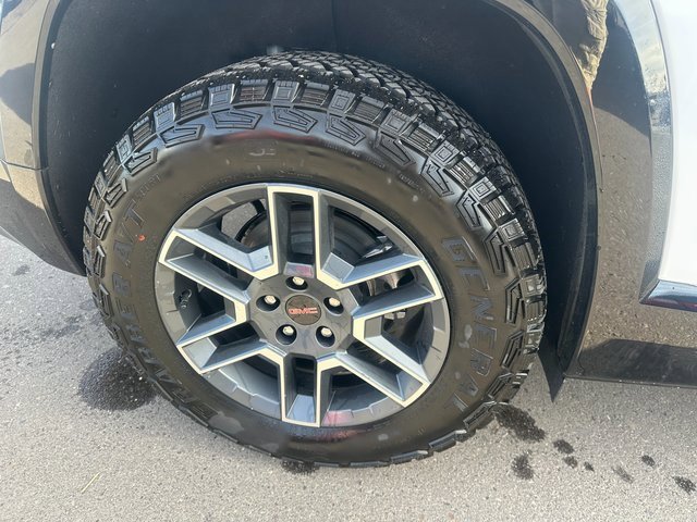 New 2026 GMC Terrain AT4 w/ Convenience Package III image 10
