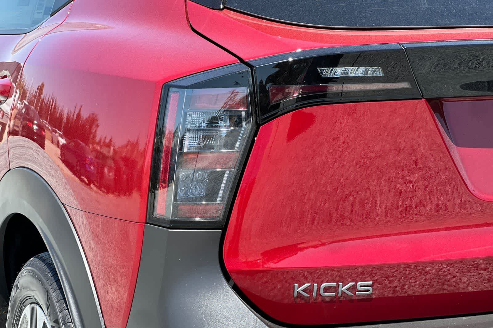 New 2026 Nissan Kicks SV AWD/4WD image 13