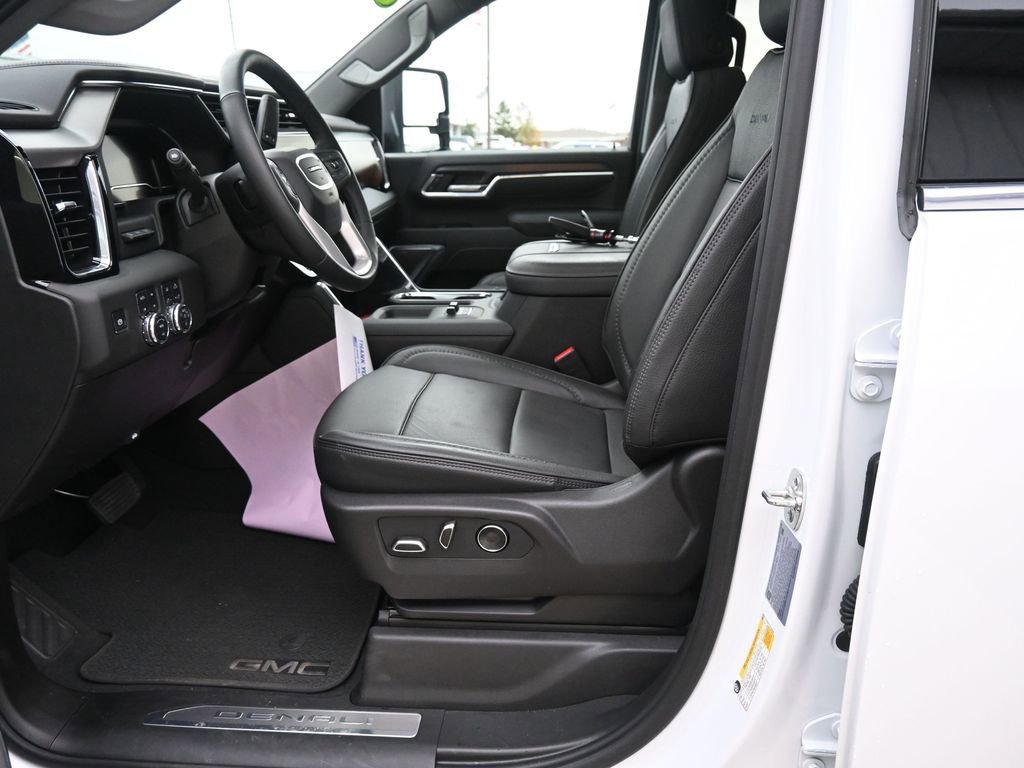 Used 2025 GMC Sierra 2500 Denali w/ Denali Reserve Package image 30