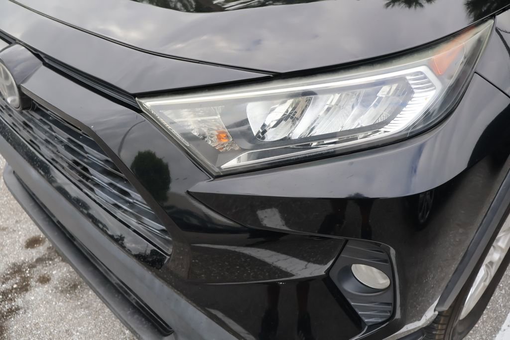 Used 2021 Toyota RAV4 XLE w/ Convenience Package image 3