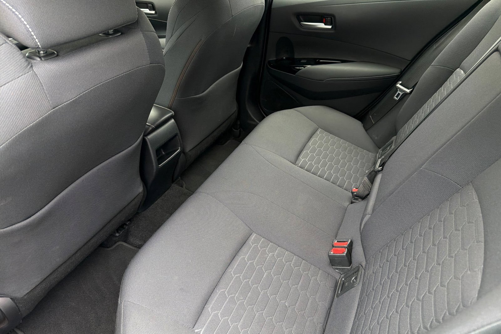 Used 2021 Toyota Corolla SE w/ Carpet Mat Package (TMS) FWD image 13