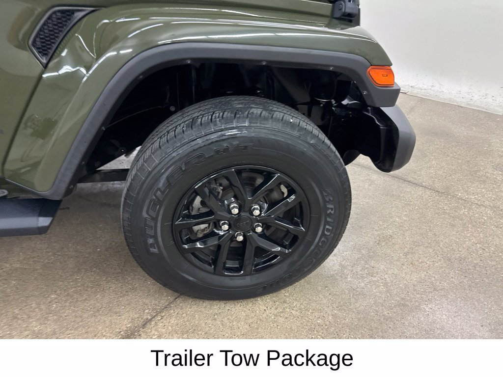 Used 2022 Jeep Gladiator Sport AWD/4WD image 17