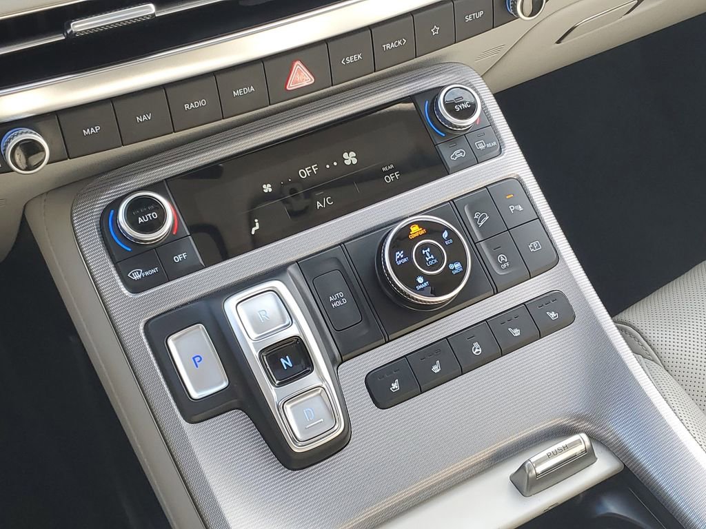 Used 2024 Hyundai Palisade Calligraphy image 26