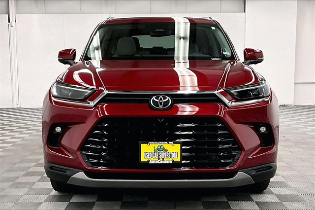 Used 2024 Toyota Grand Highlander Platinum image 3