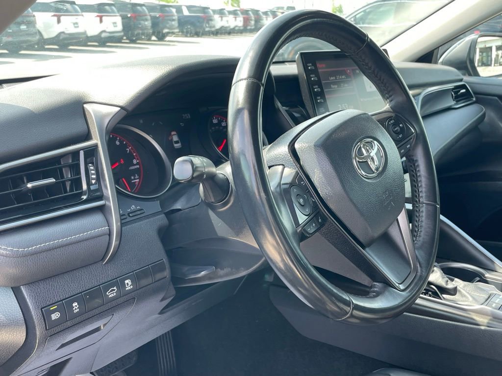 Used 2024 Toyota Camry XSE FWD image 9
