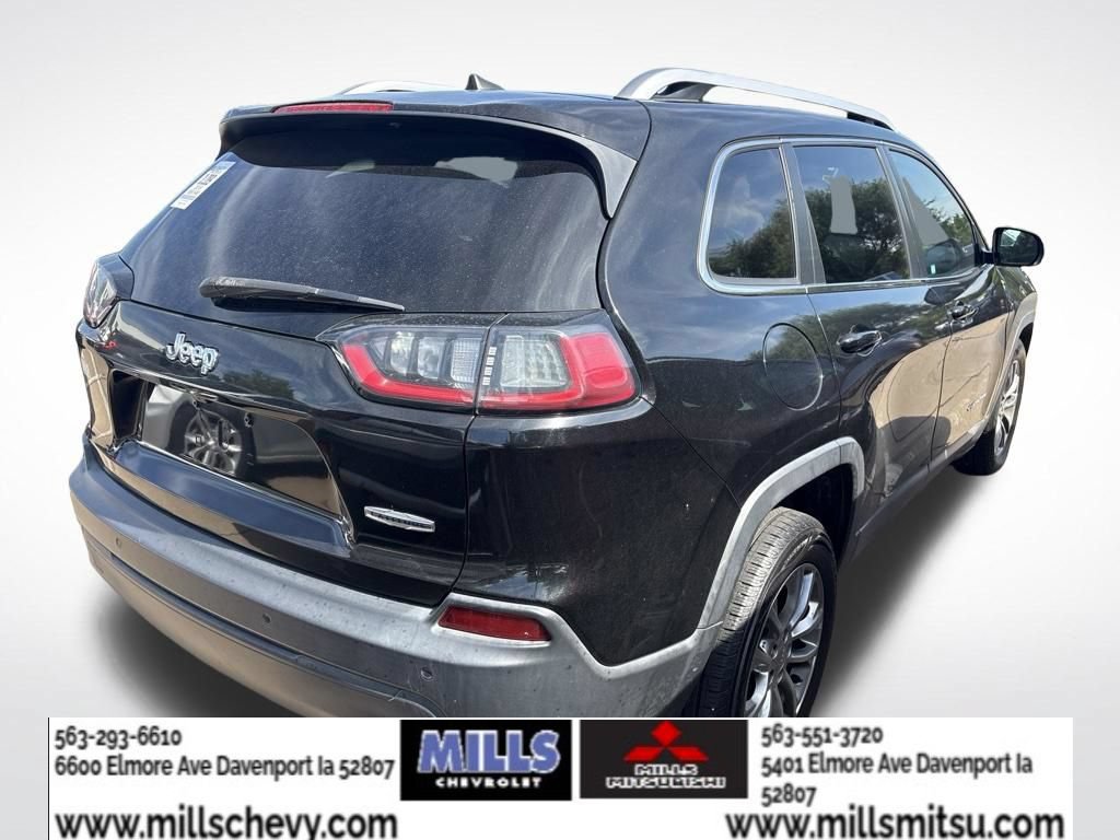 Used 2019 Jeep Cherokee Latitude Plus w/ Comfort/Convenience Group FWD image 3