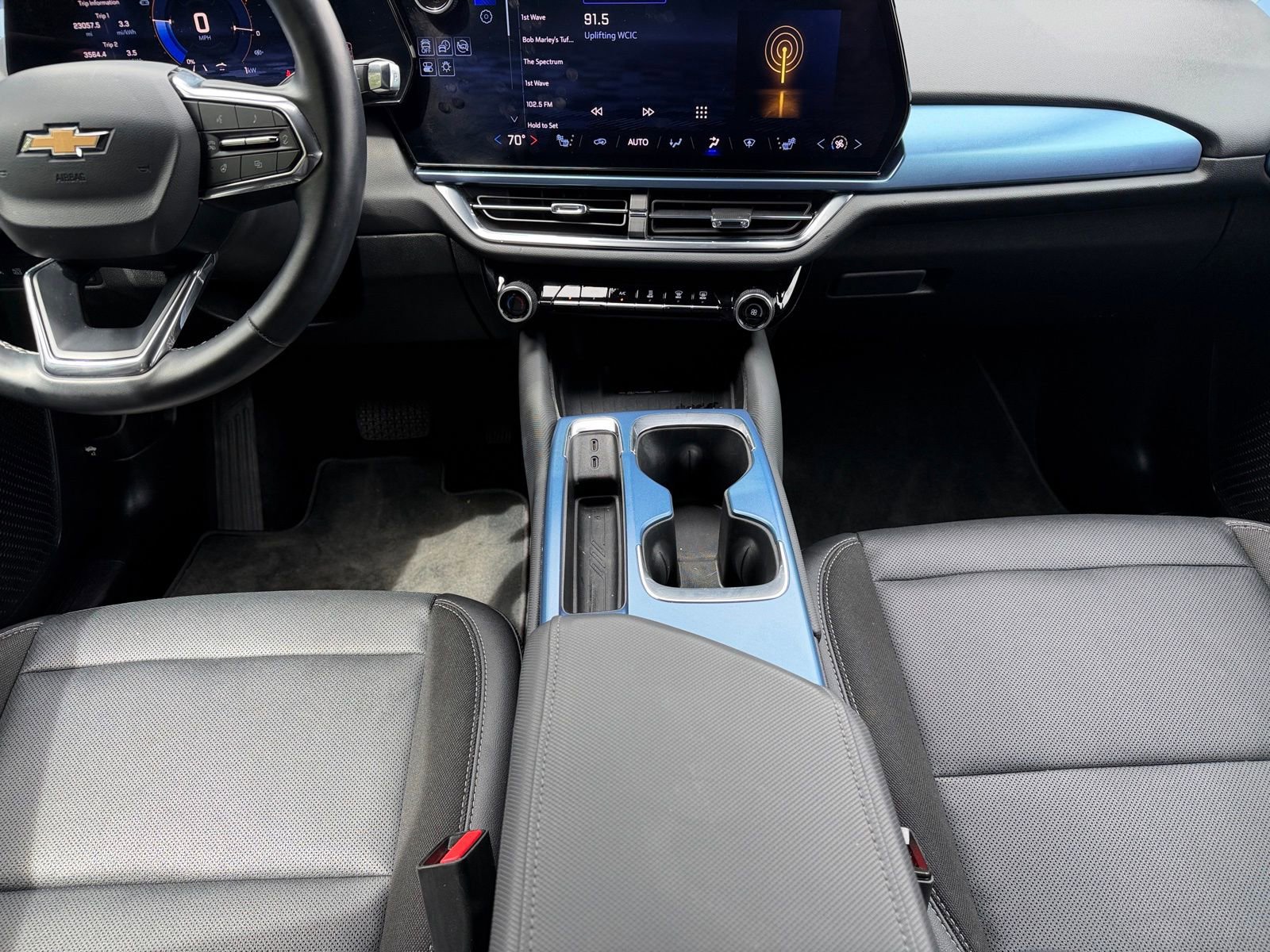 Used 2025 Chevrolet Equinox EV LT w/ Convenience Package FWD image 19