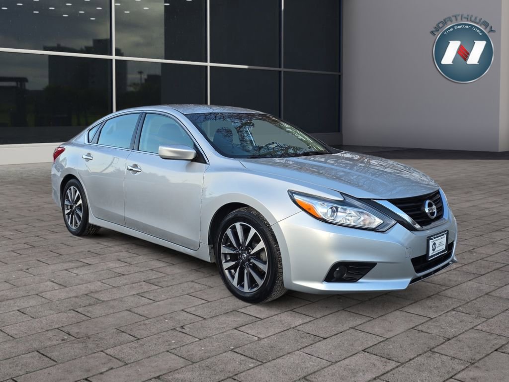 Used 2017 Nissan Altima 2.5 SV image 7