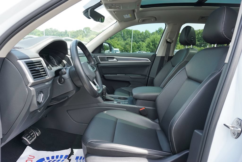 Used 2021 Volkswagen Atlas SE w/ Panoramic Sunroof Package FWD image 11
