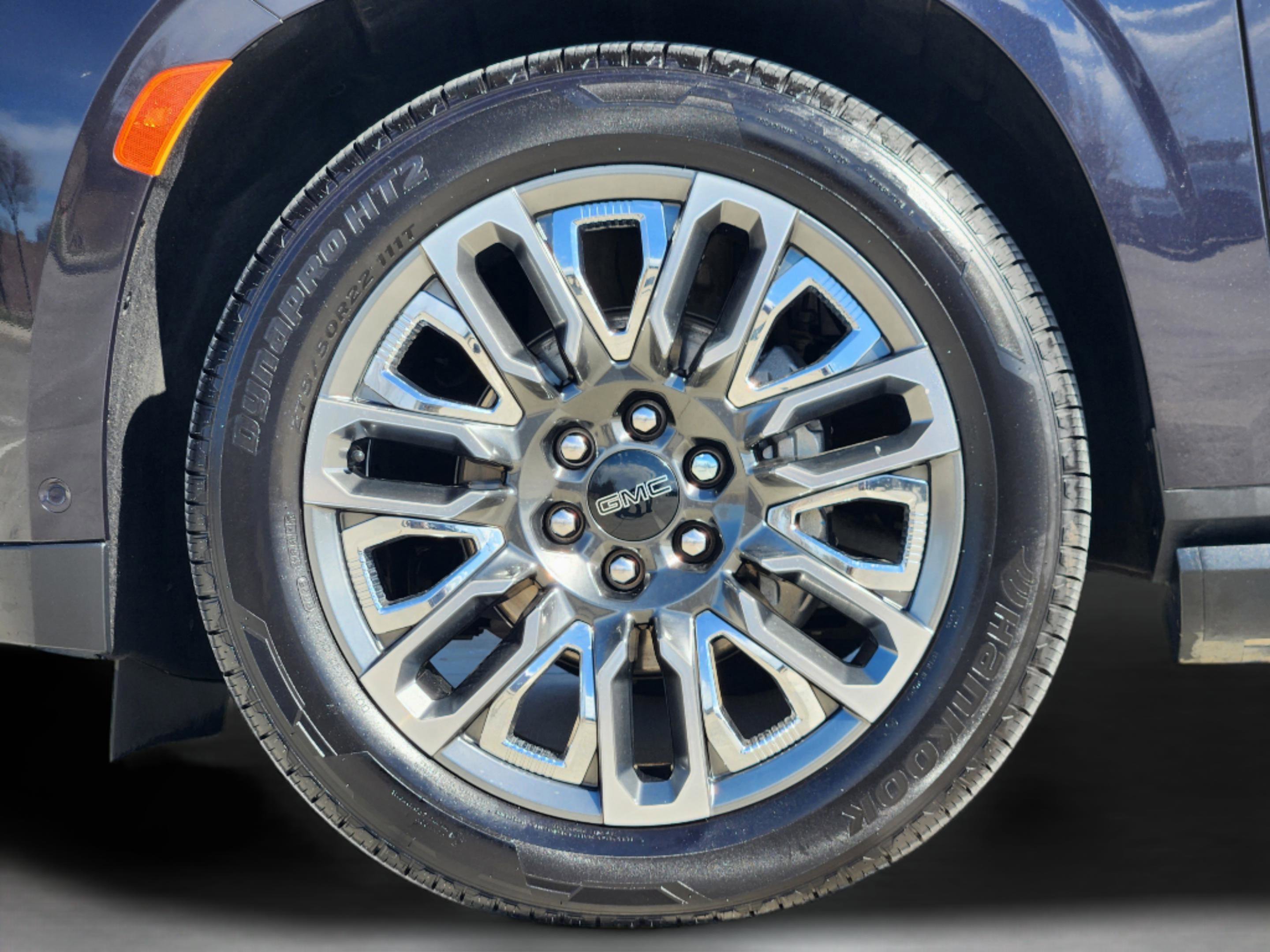Used 2024 GMC Yukon Denali Ultimate image 11