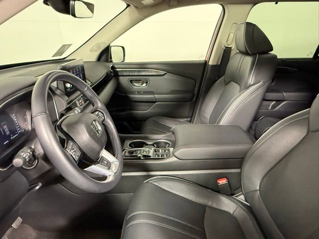 Used 2025 Honda Pilot Elite image 29