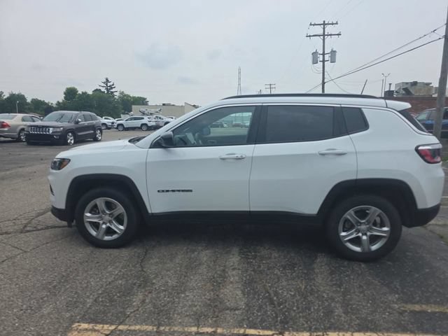 Certified 2023 Jeep Compass Latitude w/ Convenience Group AWD/4WD video 3
